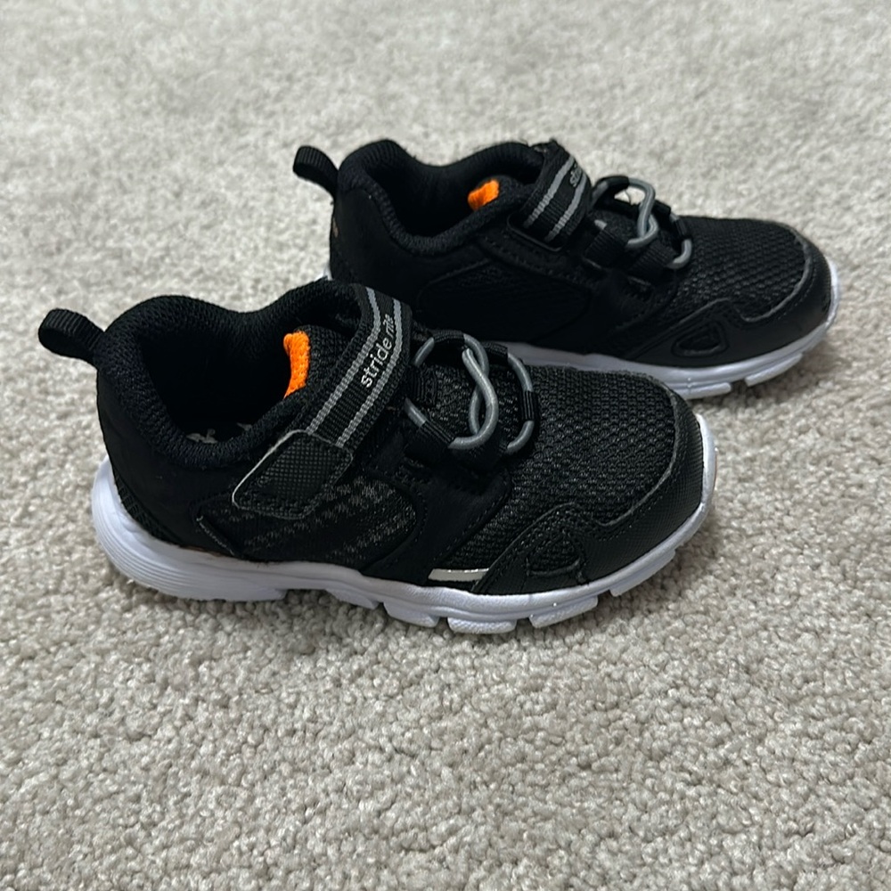 Stride Rite Toddler Boy Sneakers - Size 7.5